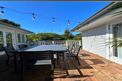 Photo of property in 6 Channel View Road, Campbells Bay, Auckland, 0630