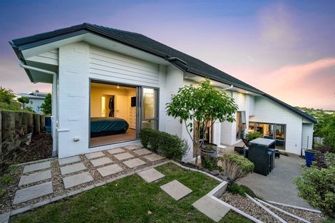 Photo of property in 96 Arran Point Parade, Orewa, 0931