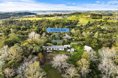 Photo of property in 46 Whites Road, Whitford, Howick, 2571