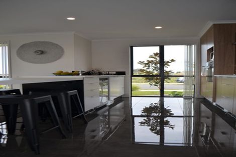 Photo of property in 2 Flaxmill Way, Papamoa, 3118