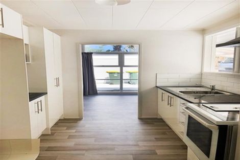 Photo of property in 30 Leaver Place, Weymouth, Auckland, 2103