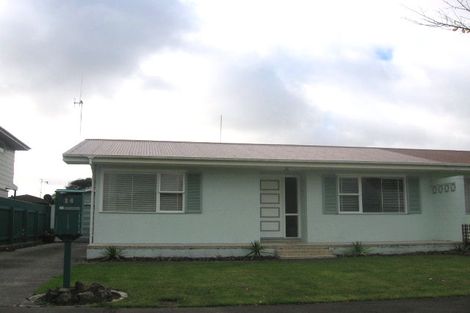 Photo of property in 14 Tabak Crescent, Takaro, Palmerston North, 4412