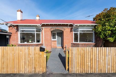 Photo of property in 32 Moreau Street, Saint Kilda, Dunedin, 9012