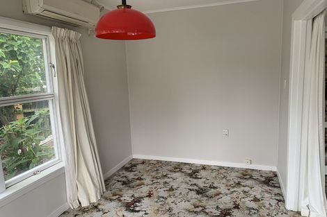 Photo of property in 52 Athol Terrace, Upper Riccarton, Christchurch, 8041