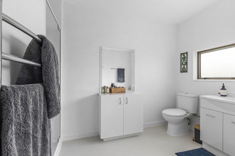 Photo of property in 2/4 Ellesmere Avenue, Miramar, Wellington, 6022