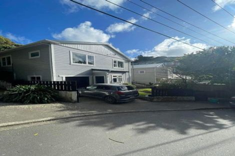 Photo of property in 8 Butt Street, Brooklyn, Wellington, 6021