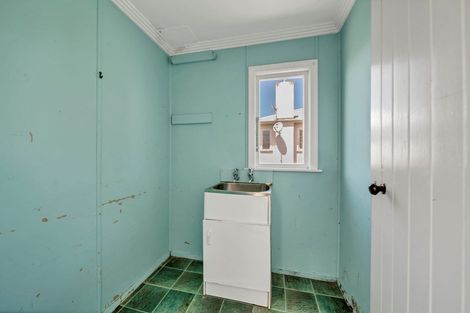 Photo of property in 12 Clifford Street, Hawera, 4610