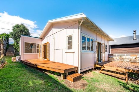 Photo of property in 169 Wellington Road, Paekakariki, 5034