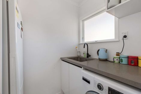 Photo of property in 93 Riverpark Crescent, Henderson, Auckland, 0610