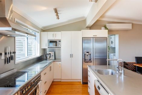 Photo of property in 45 Shortt Street, Foxton Beach, Foxton, 4815