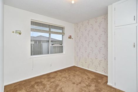 Photo of property in 1/9 Valecrest Avenue, Parklands, Christchurch, 8083