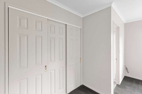 Photo of property in 58h Sunnyside Road, Sunnyvale, Auckland, 0612