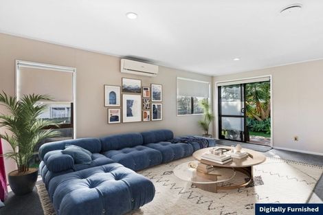 Photo of property in 3/76 Luanda Drive, Ranui, Auckland, 0612