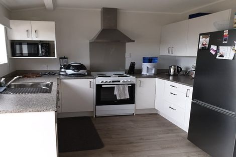 Photo of property in 21 Churchill Terrace, Waiuku, 2123