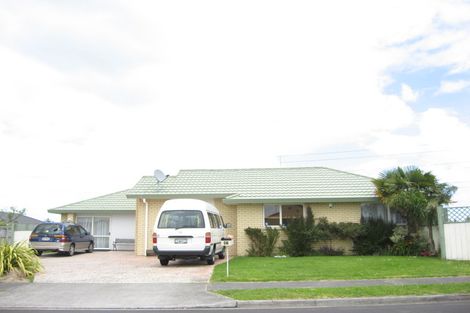 Photo of property in 67 Longford Park Drive, Takanini, 2112