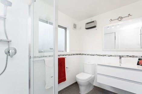 Photo of property in 1/15 Marriner Street, Sumner, Christchurch, 8081