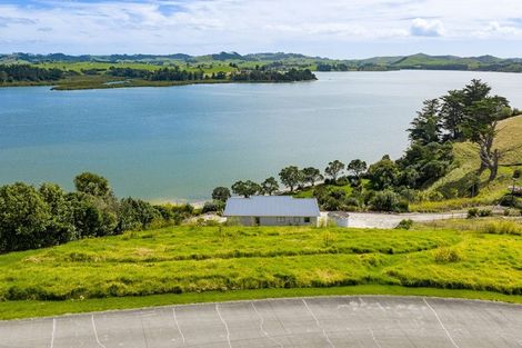 Photo of property in 6 Emay Crescent, Pahi, Paparoa, 0571