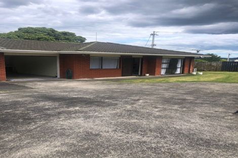 Photo of property in 2/35 Buscomb Avenue, Henderson, Auckland, 0610