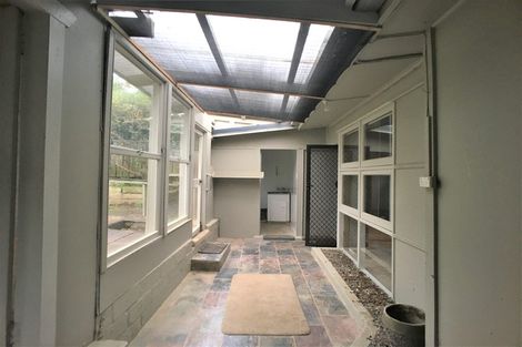 Photo of property in 25 Domain Crescent, Muriwai, Waimauku, 0881