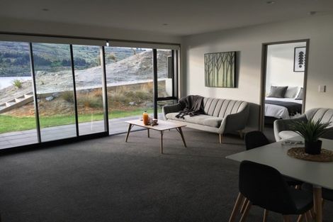 Photo of property in La Residence Du Lac, 11/527 Frankton Road, Queenstown, 9300