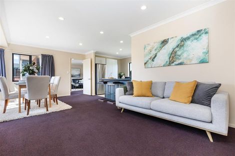 Photo of property in 11 Lieshout Way, Pukekohe, 2120