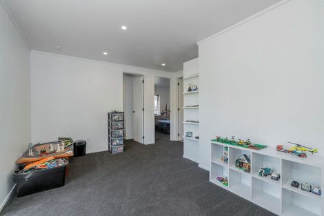 Photo of property in 8 Laura Place, Whitianga, 3510