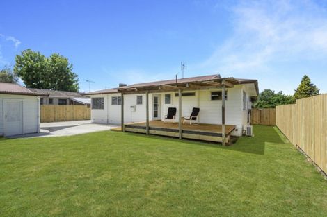 Photo of property in 14 Oakfield Crescent, Pukete, Hamilton, 3200