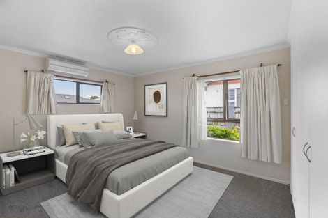 Photo of property in 14 Sackville Street, Fitzroy, New Plymouth, 4312