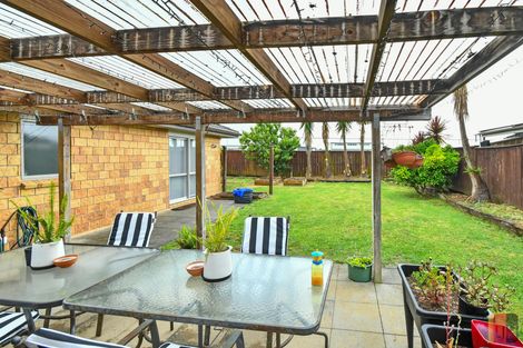 Photo of property in 48 Turnberry Drive, Wattle Downs, Auckland, 2103