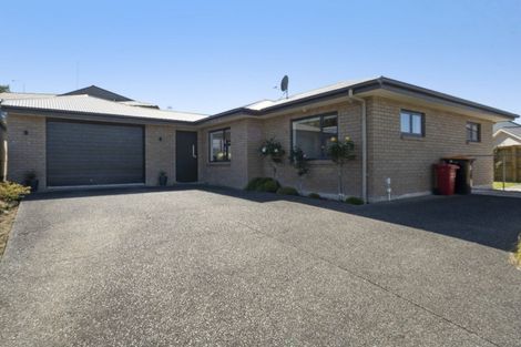 Photo of property in 39 Dahlstrom Grove, Kelvin Grove, Palmerston North, 4414