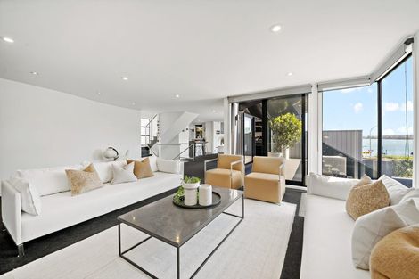 Photo of property in 1/58 The Parade, Bucklands Beach, Auckland, 2012