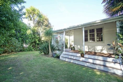 Photo of property in 12 Cameron Road, Te Puke, 3119