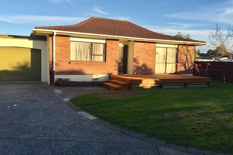 Photo of property in 2/6 Kennington Drive, Clendon Park, Auckland, 2103