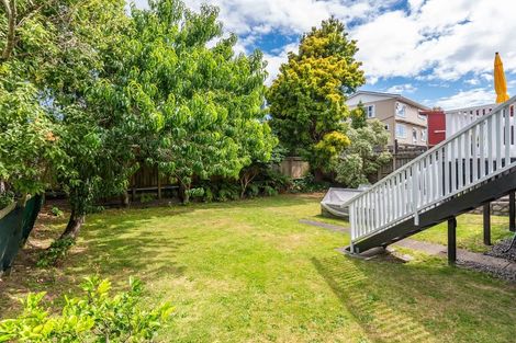 Photo of property in 25 Golf Road, Paraparaumu Beach, Paraparaumu, 5032