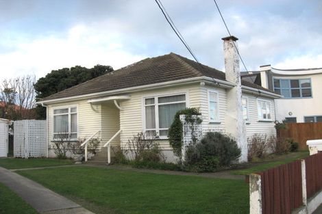 Photo of property in 637 Evans Bay Parade, Kilbirnie, Wellington, 6022