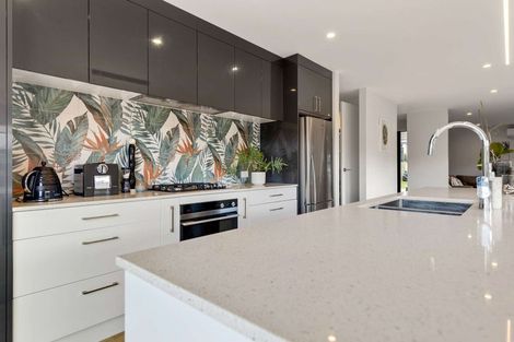 Photo of property in 30 Hayward Place, Ohauiti, Tauranga, 3112