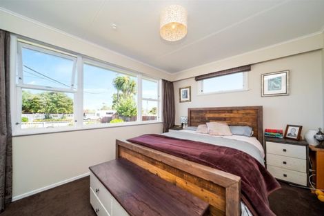Photo of property in 114 Fairfield Road, Hawera, 4610