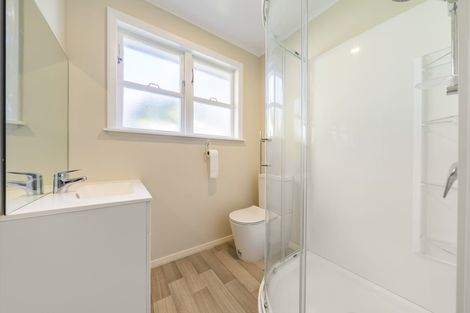 Photo of property in 24 Gloucester Street, Silverstream, Upper Hutt, 5019