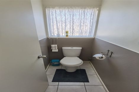 Photo of property in 395 Bucklands Beach Road, Bucklands Beach, Auckland, 2012