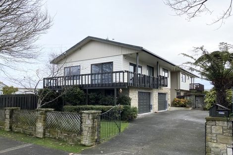 Photo of property in 17 Fuller Grove, Woburn, Lower Hutt, 5010