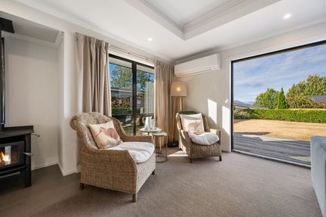 Photo of property in 11 Mcfarlane Terrace, Wanaka, 9305