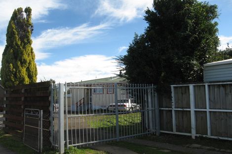 Photo of property in 58 Megan Avenue, Pakuranga Heights, Auckland, 2010