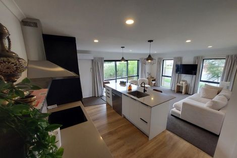 Photo of property in 2b Sheila Place, Dinsdale, Hamilton, 3204