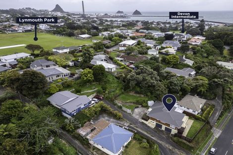 Photo of property in 20 Lorna Street, Lynmouth, New Plymouth, 4310