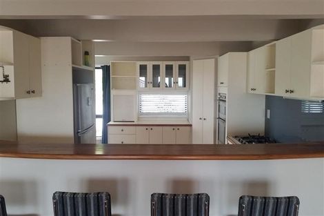 Photo of property in 20 Drayton Drive, Mount Pleasant, Christchurch, 8081