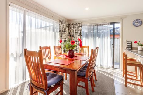 Photo of property in 88 Rosalie Terrace, Kelvin Grove, Palmerston North, 4414