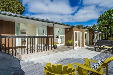 Photo of property in 54 Braemar Road, Castor Bay, Auckland, 0620