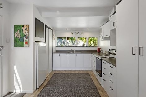 Photo of property in 17 Purau Avenue, Diamond Harbour, 8972