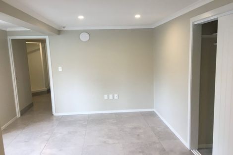 Photo of property in 52 Stillwater Crescent, Stillwater, Silverdale, 0993