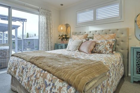 Photo of property in 3 James Cook Street, Havelock North, 4130